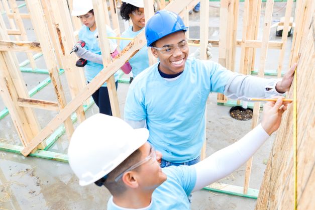 Young construction apprentices